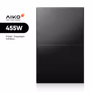 Aiko Solar ist ein führender chinesischer Hersteller in der Solarzellenproduktion und investiert intensiv in eigene Forschung und Entwicklung. Durch diese Anstrengungen hat das Unternehmen eine innovative Zelltechnologie entdeckt und entwickelt. Mit der All-Back-Contact (ABC) Technologie bringt Aiko Solar nun eigene Solarmodule auf den Markt. Das Doppelglasmodul mit einer Leistung von 455W beeindruckt durch einen hohen Wirkungsgrad von 22